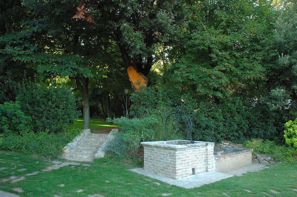 Montecorneo Country House Ponte San Giovanni Ngoại thất bức ảnh